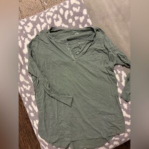 Women's Green Long Sleeve Top
